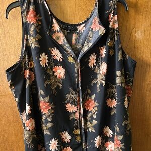2/$20Cameo Floral Sleeveless Blouse
